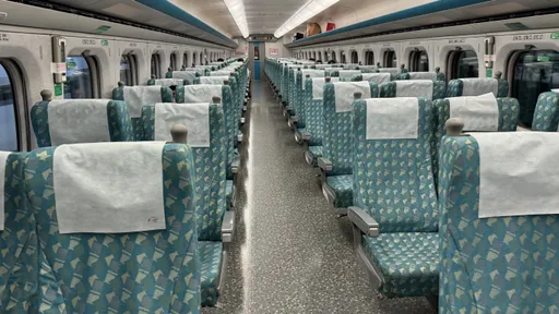 北捷擲彈砍人｜高鐵證實：緊急情況「椅墊可拆下當防衛用具」