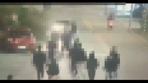 网路爆纠纷！青少年相约公园谈判破裂刀棍相向　1男子遭砍伤送医