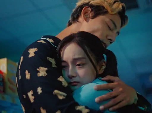 冰球樂團MV上演偷情戲碼　約會發生科學難以解釋現象