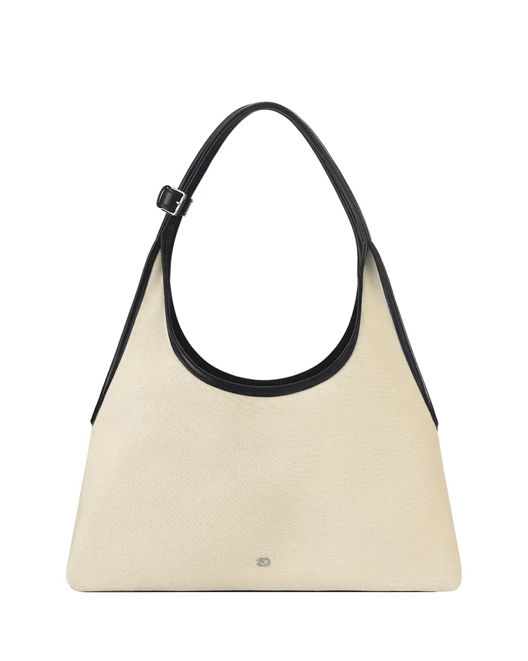 STAND OIL台灣限定款Ringo Bag Mini，2410元。品牌提供