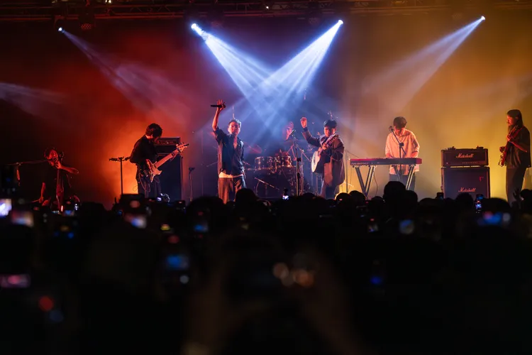 老王樂隊無預計宣布暫時休團，全場一陣錯愕。簡單生活節提供