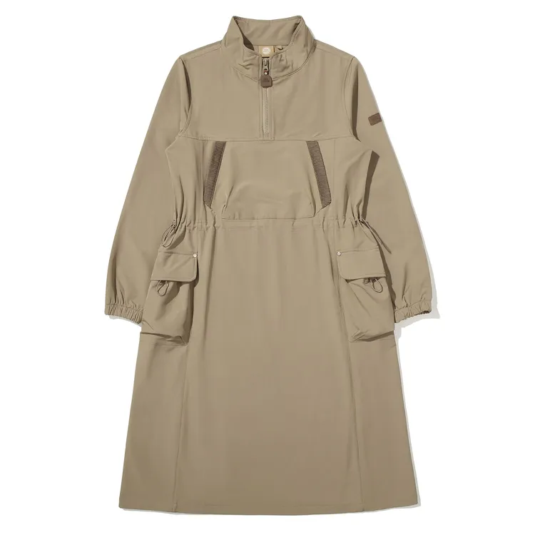 BBC EARTH連身洋裝，4380元。品牌提供