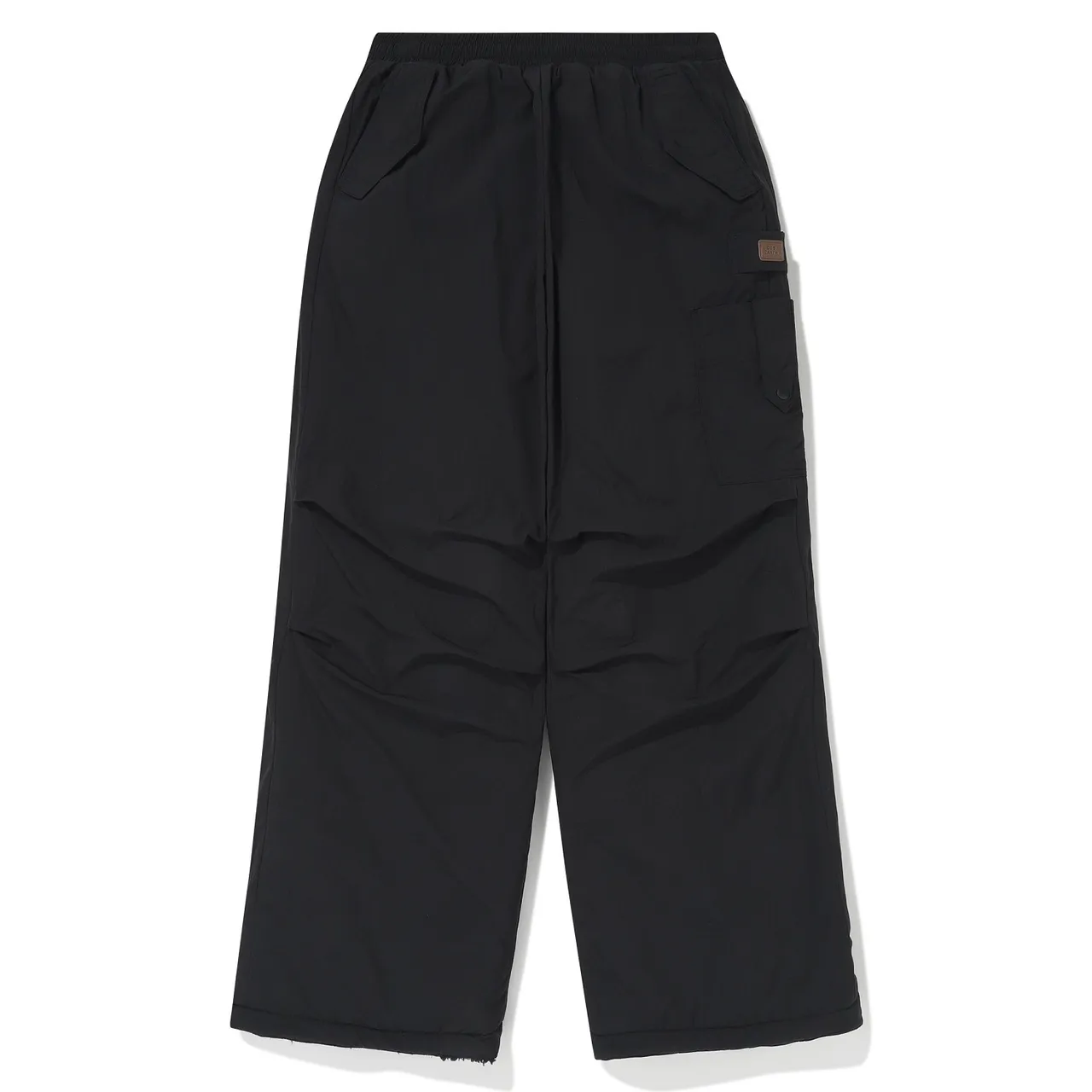 BBC EARTH长裤，3880元。品牌提供