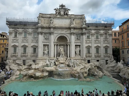 义大利古迹收费又一椿　靠近罗马许愿喷泉须付74元