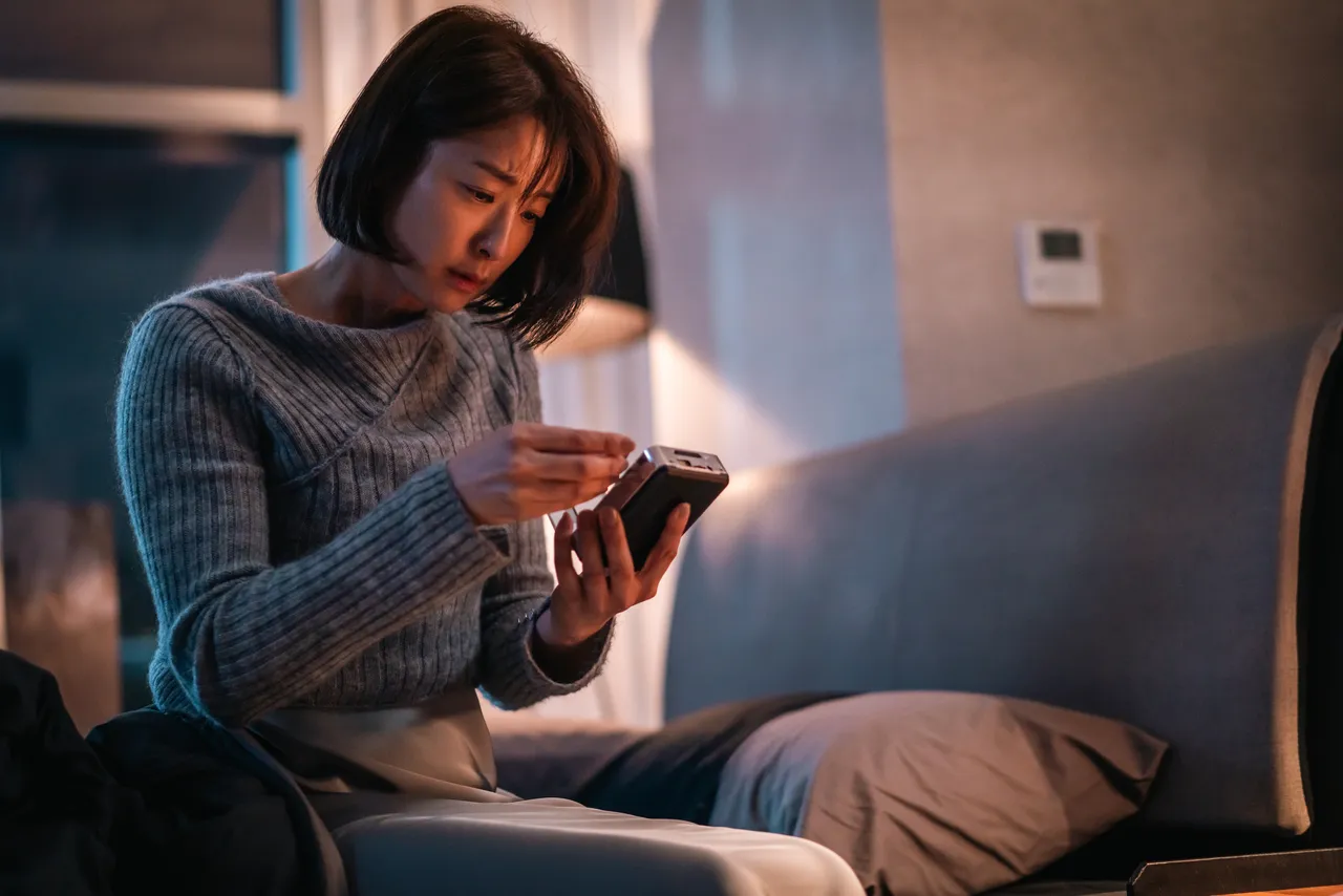 剧场继承人赖雅妍在片中饱受恶梦惊扰。风暴国际股份有限公司提供