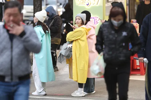 冷暖亂流輪番上陣！今天最冷14°C　週末秒回暖27°C