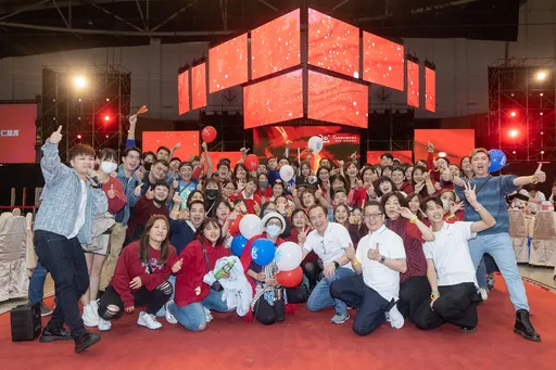 今年首場企業尾牙將登場！豪撒千萬獎金犒員工　李多慧開場嗨翻全場