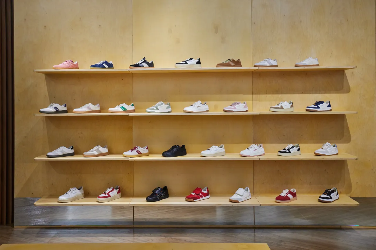 快闪店带来多款话题鞋履。品牌提供