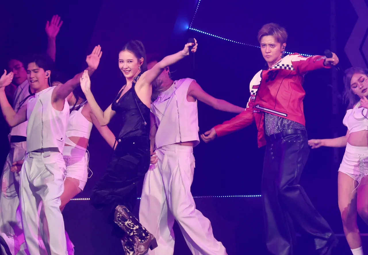 罗志祥与安心亚劲歌热舞。庄宗达摄