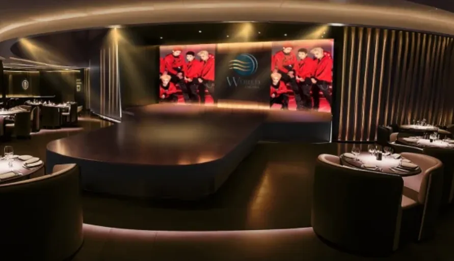 游轮的休闲剧院区。World  Cruise提供