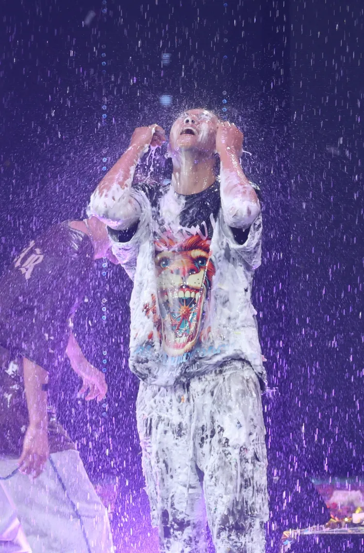 羅志祥上演濕身秀。莊宗達攝