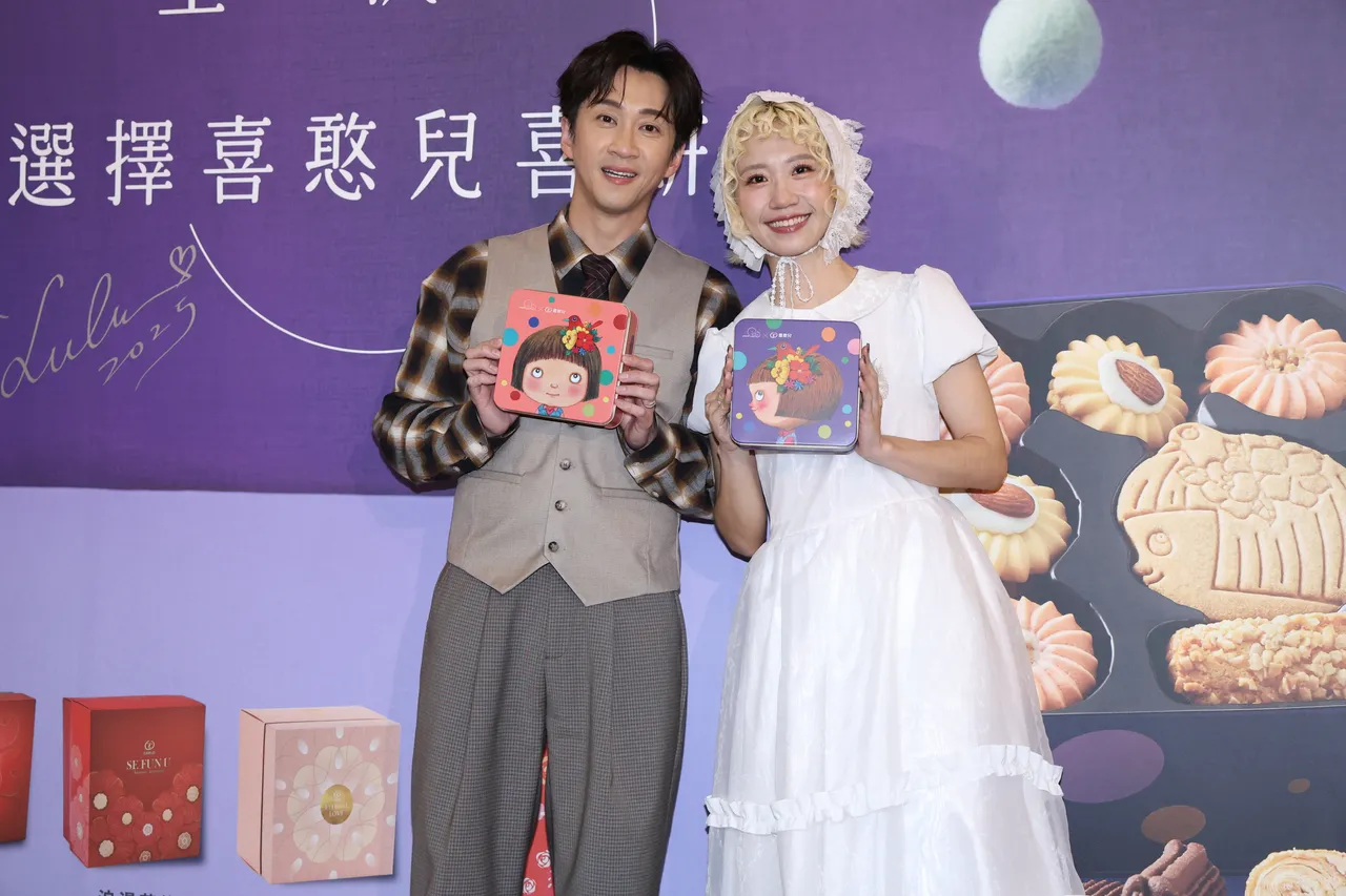 陈汉典（左）和Lulu出席公益活动。彭欣伟摄