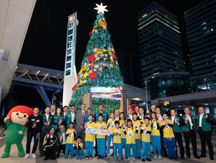 孩子不能再当「小大人」　「点燃生命之火」点灯募款启动　中信银吁社会一起守护弱势