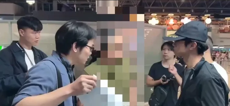 警方埋伏搜证后顺利逮捕黄姓男子等4嫌到案。翻摄照片