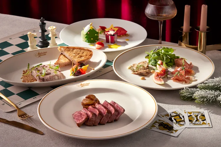 12/24及12/25晚餐安東廳精選各式頂級餐點，從美國蛇河農場極黑金牌和牛肋眼牛排、乾式熟成28天丁骨牛排，到紐西蘭高地和羊等套餐，滿足賓客細緻味蕾，每套3680元+10%起。業者提供
