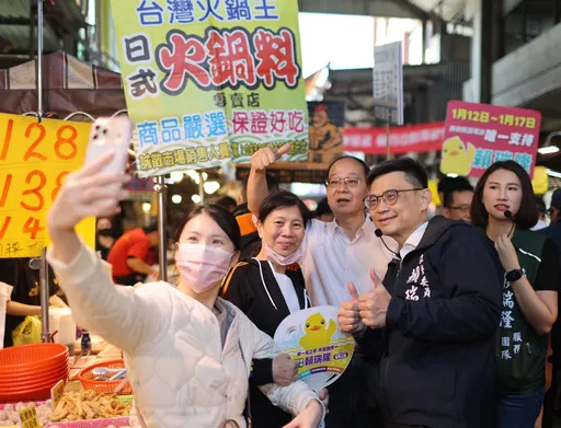 力甩儿涉霸凌风波！赖瑞隆今再扫市场拚初选