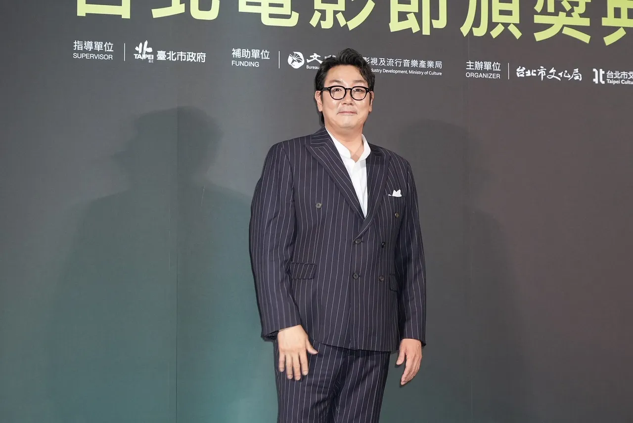 《信号》赵震雄遭爆是校园恶霸！曾偷车涉性侵进感化院