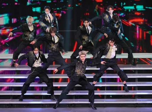 &TEAM《紅白》首唱帥炸打926分！台灣囡仔王奕翔1句話被誇可愛