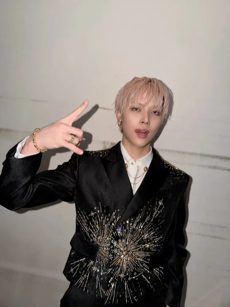 NICHOLAS（王奕翔）是首位登上《NHK紅白歌唱大賽》的台灣男歌手。翻攝&TEAM X