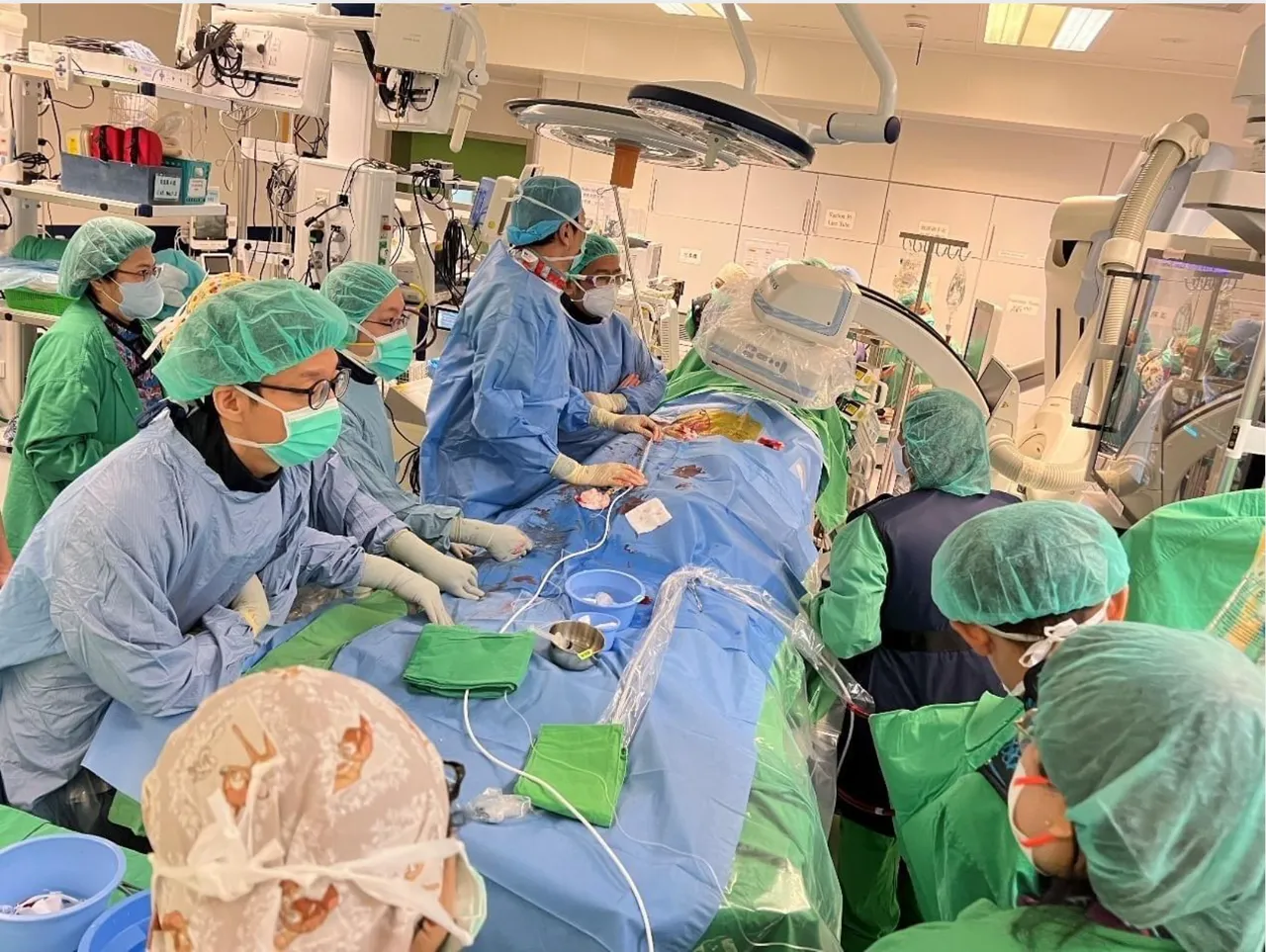 医师加班爆肝还被课税！加班费减税拍板　最快今年底上路