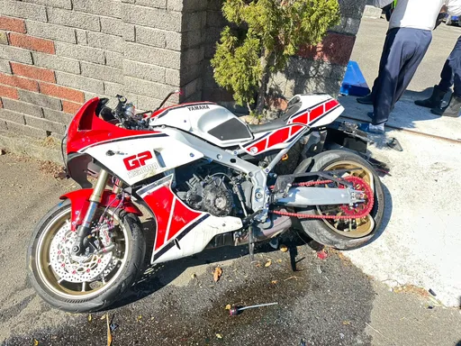 苗栗台三線同路口大型重機1小時連2撞　警車倒車不慎釀禍