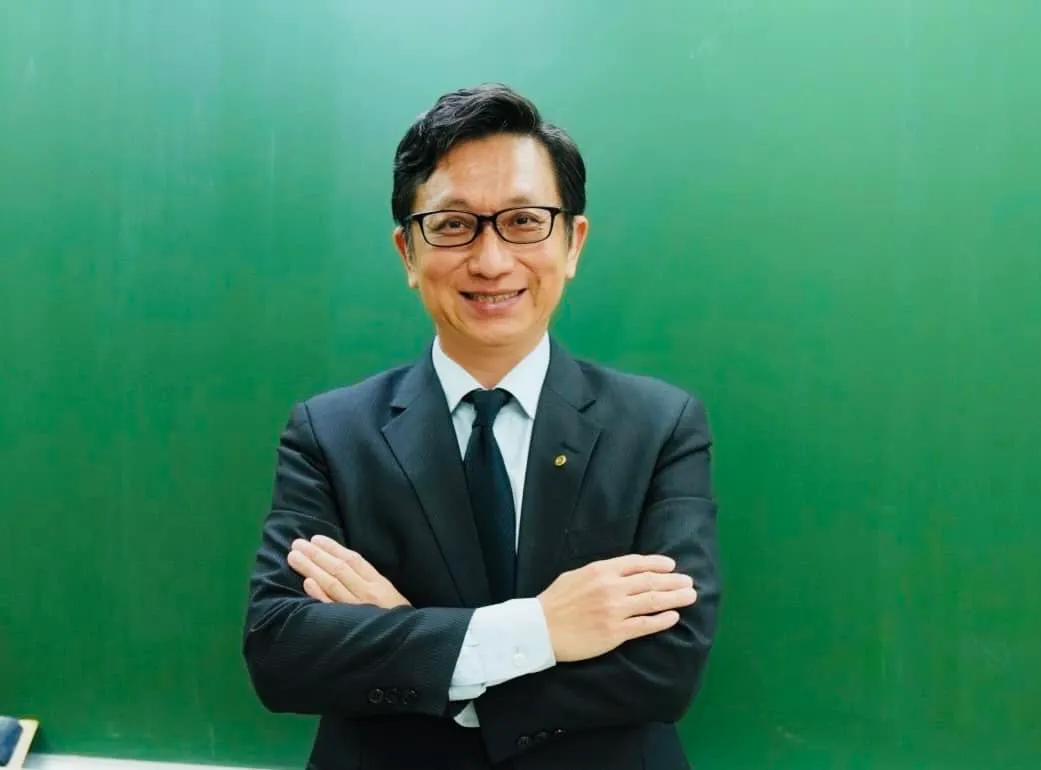 補教名師宋學維（戴然）。翻攝戴然臉書