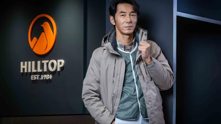 李李仁抢先演绎山顶鸟冬季新品。品牌提供