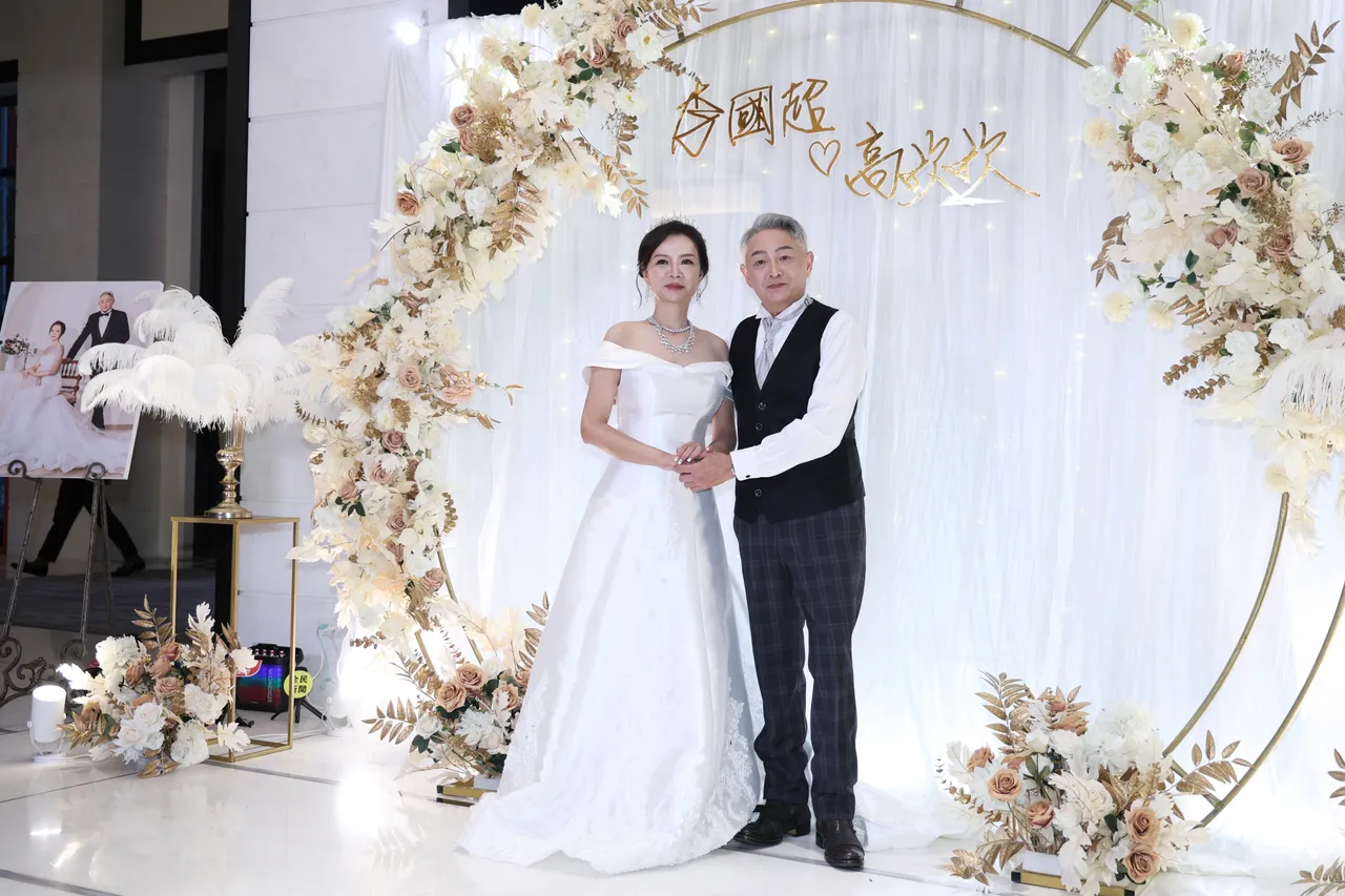 李国超和高欣欣婚宴简化不少礼俗。彭欣伟摄