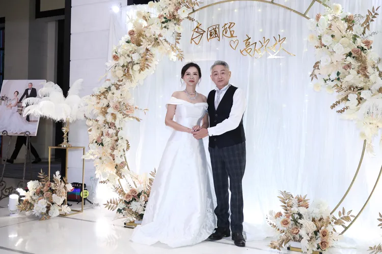 李國超和高欣欣婚宴簡化不少禮俗。彭欣偉攝