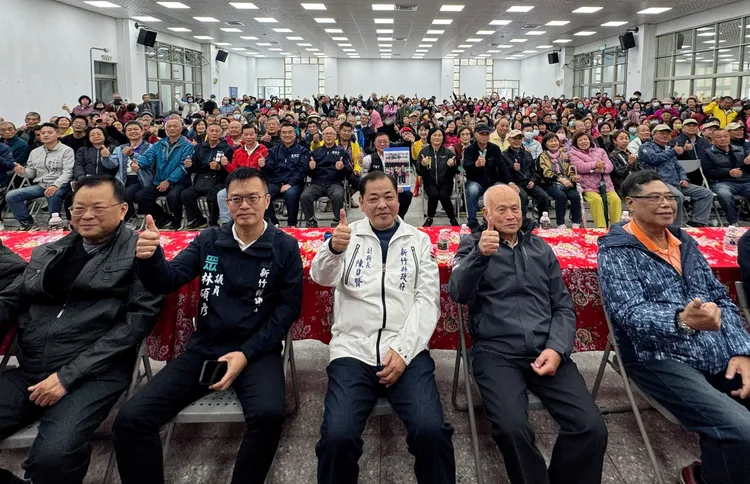 陳見賢今於竹北市農會舉辦問政座談會，民眾黨籍縣議員林碩彥現身公開力挺。陳見賢團隊提供