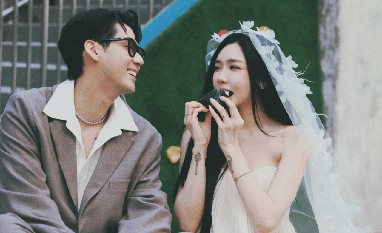 李玉玺与许允乐新婚幸福甜蜜。资料照片