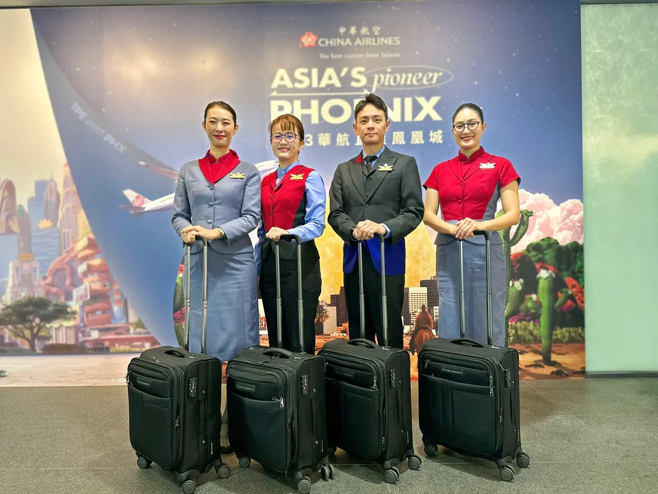 华航空服员「可戴框架眼镜」！工会吁国航跟进　更要开放穿运动鞋