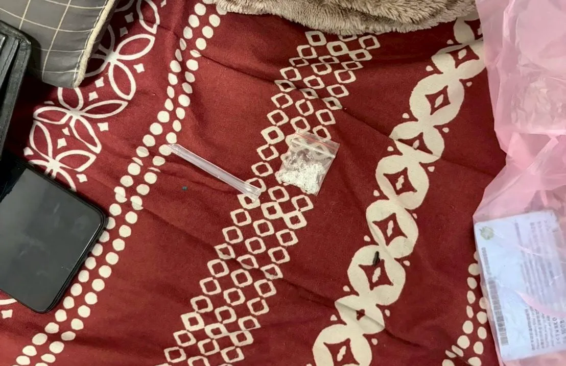 现场查获毒品。翻摄画面