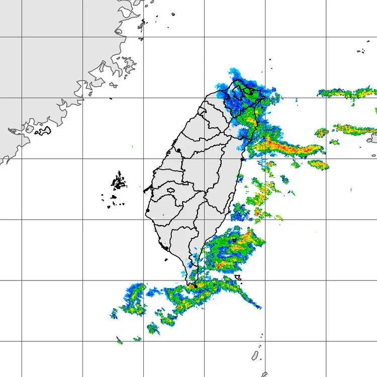 今日受東北季風影響，桃園以北和東半部地區水氣多。中央氣象署