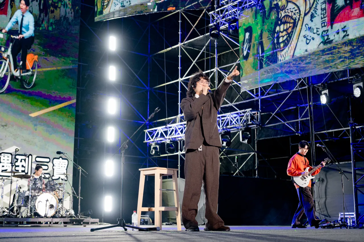 芒果酱。年代提供