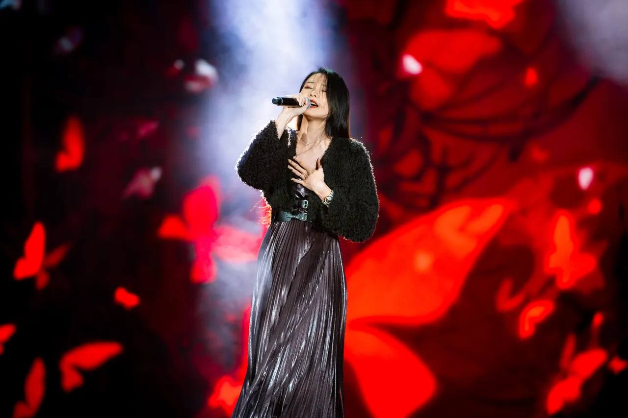 陈忻玥。年代提供