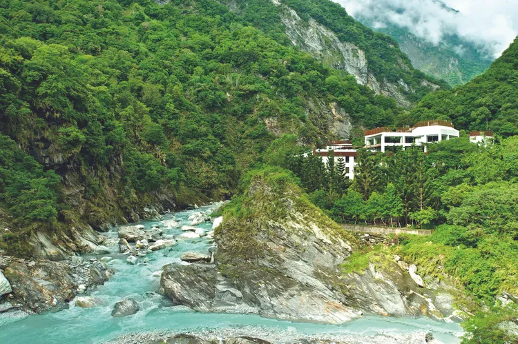 太鲁阁晶英酒店「秋日冬境」登场！980元森林散步野餐、微醺时光全新亮点揭晓