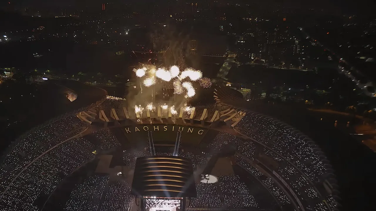 TWICE释出高雄演唱会的空拍记录影片。翻摄自TWICE YT