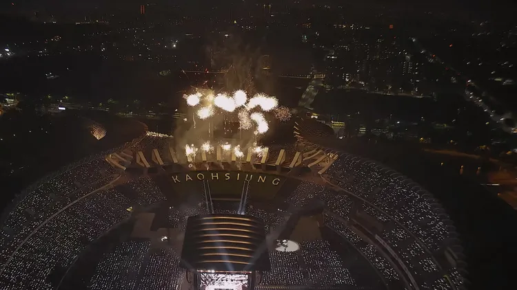 TWICE釋出高雄演唱會的空拍記錄影片。翻攝自TWICE YT