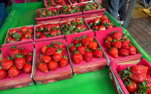 喝茶吃莓果救心脏！研究曝：多酚高的人老得慢、血压胆固醇都更美