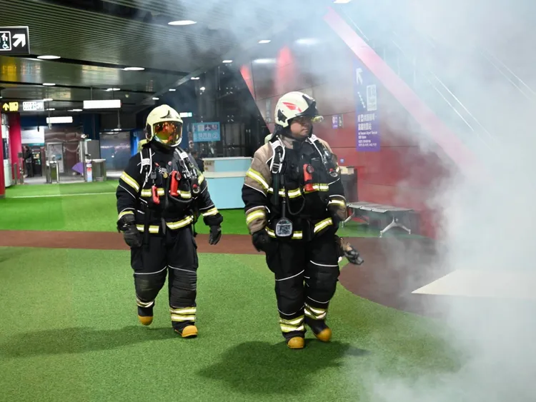 警消配合參與演練。桃園捷運公司提供