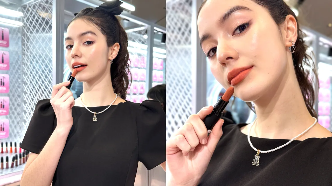 Model示范轻亲云雾保湿唇膏#909。张家玲摄