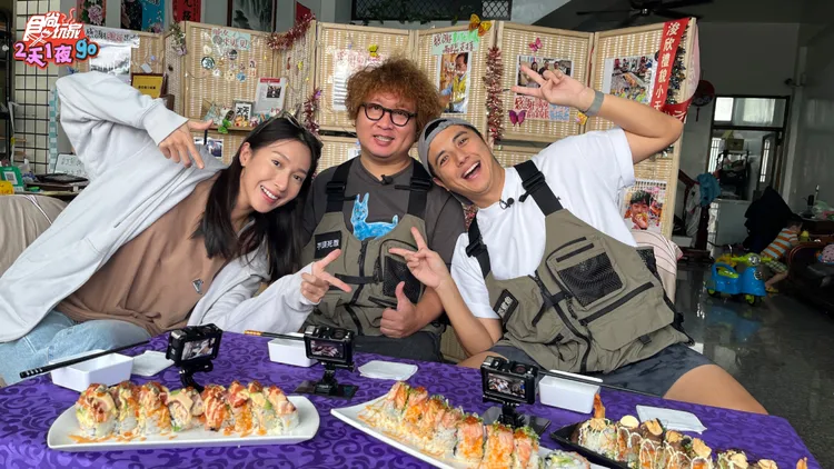 楊晴（左起）擔任菜鳥主持，帶著納豆、曾子余吃遍中部海線。TVBS提供