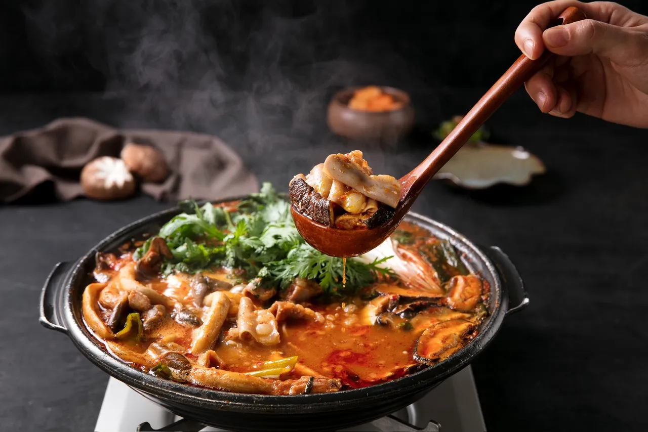 筑间首度代理海外品牌　45年韩国名店「Joongang Haejang中央韩锅酒舍」进驻信义 ATT