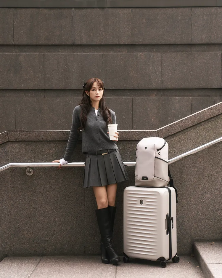 Victorinox Airox Advanced則主打超輕量設計以及都會美學線條。品牌提供