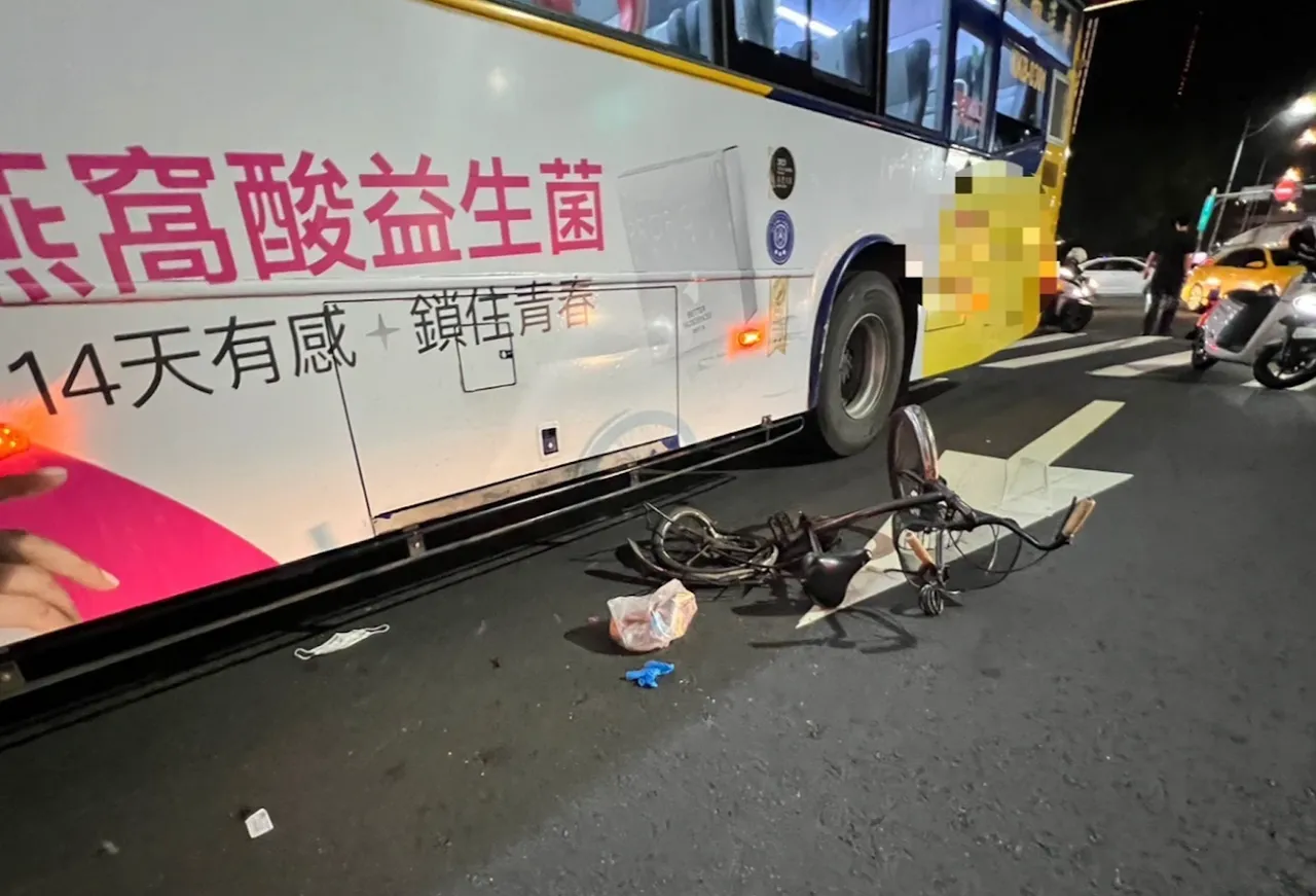 北市223公车路口礼让后起步酿死伤！驾驶无酒驾　骑士送医不治