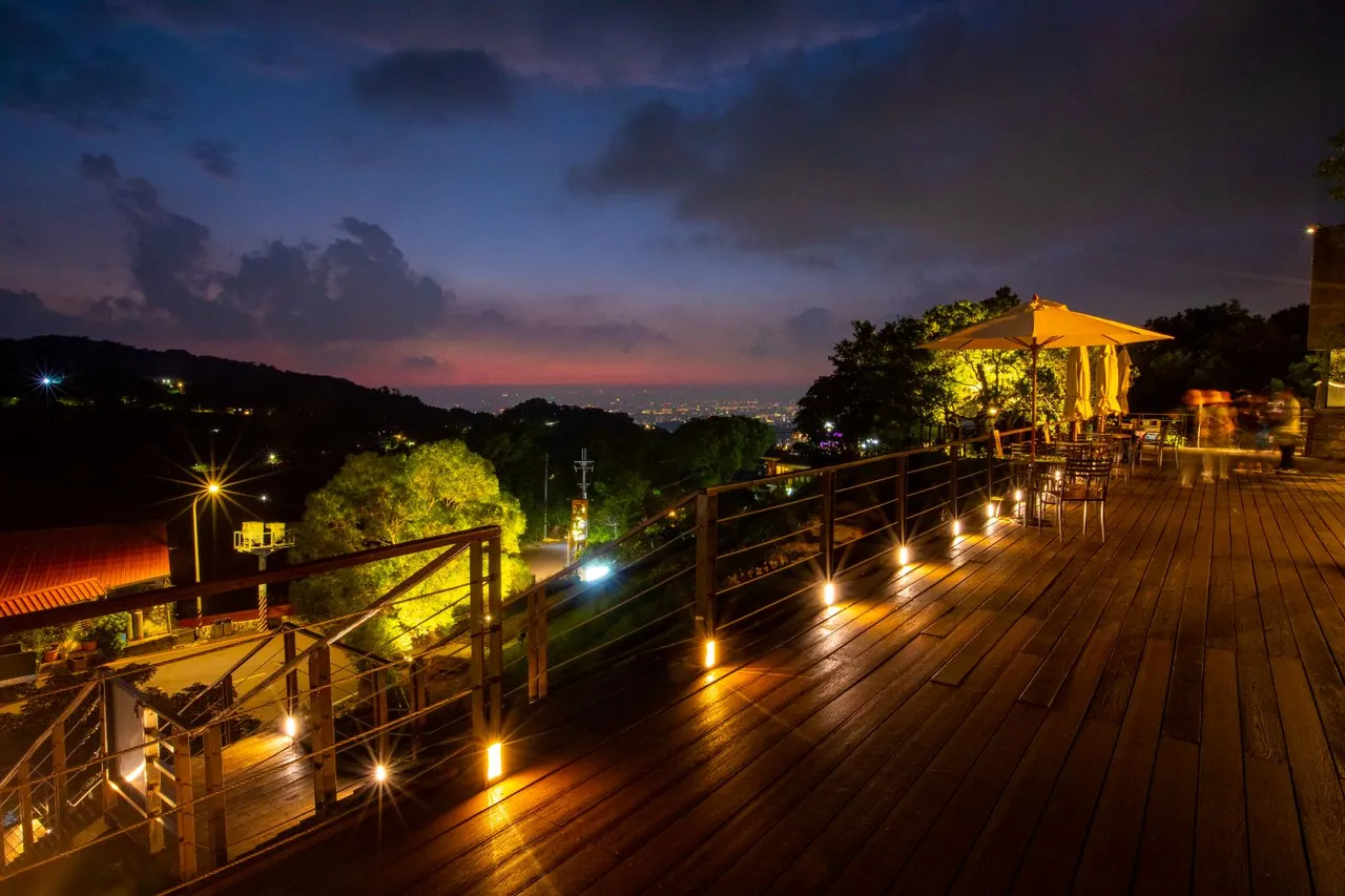猫空视野辽阔，可一览台北盆地璀璨夜景。台北捷运公司提供
