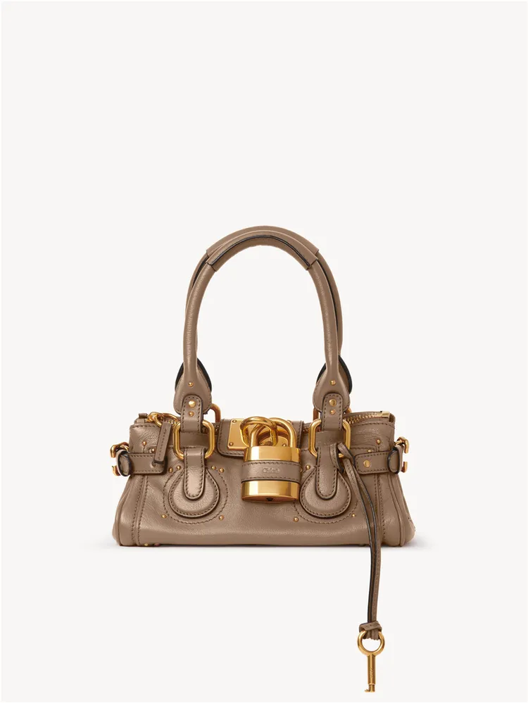 Chloé Paddington灰色迷你鎖頭包，7萬8700元。品牌提供