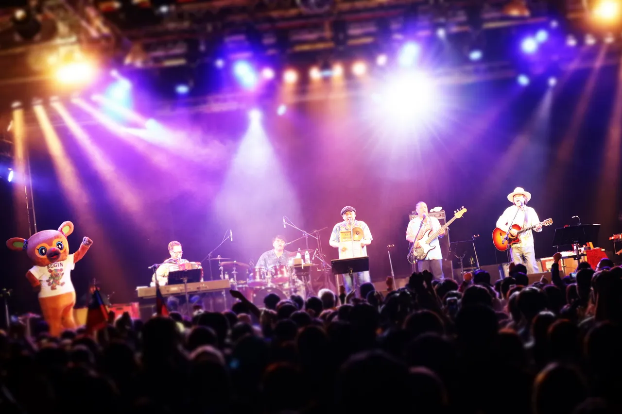 BEGIN把冲绳自在惬意的氛围带来台湾。雅慕斯娱乐提供