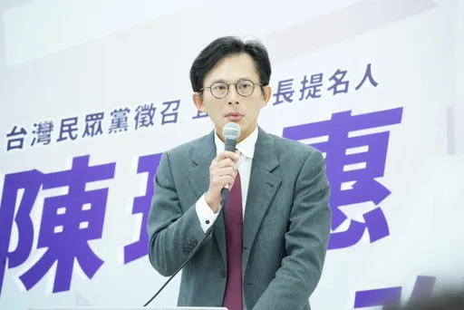 不滿率團訪日？館長切割直呼「我愛中國」！黃國昌嘆氣回這句